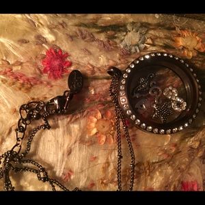 Origami Owl necklace